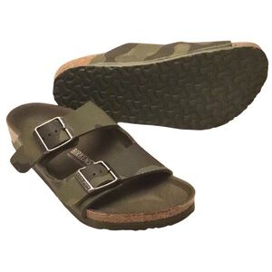 Birkenstock Kids Arizona Camo Green Birko-Flor Double Strap Slip-on Sandal Sz:1